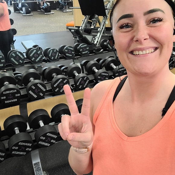 Meet your Posher, Laken - Picture 2 of 12